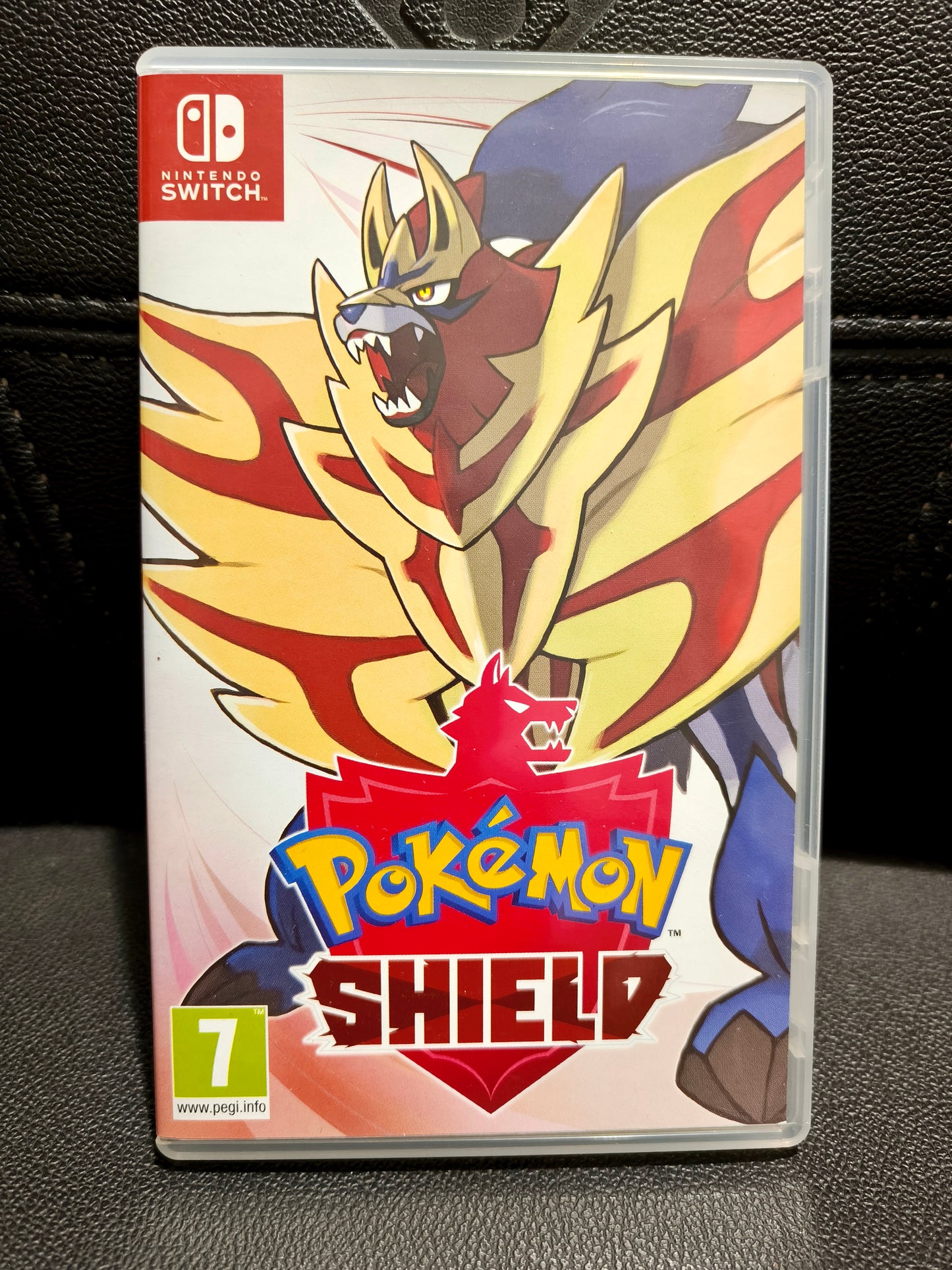 Pokemon shield switch