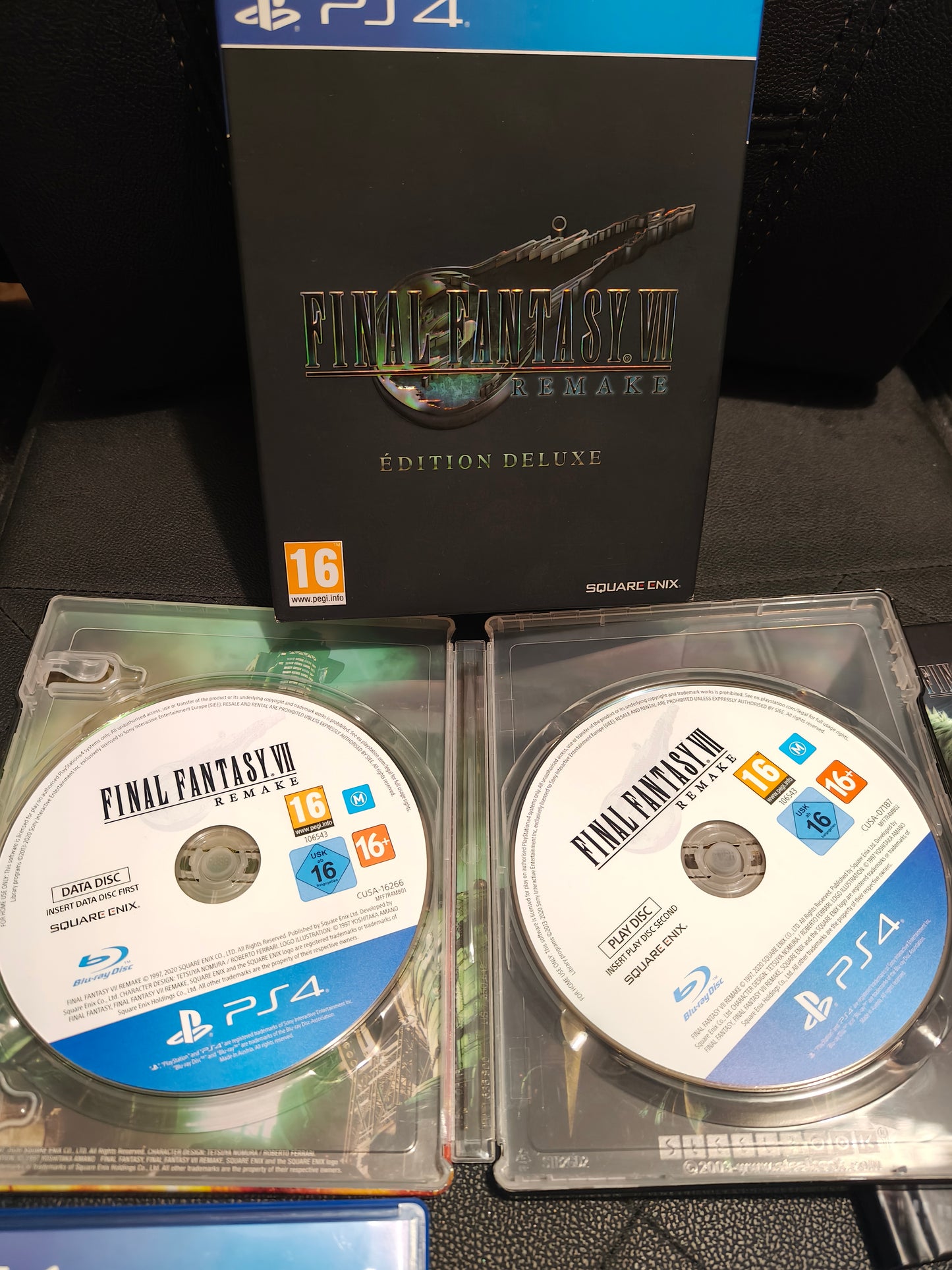Final fantasy VII Deluxe edition ps4